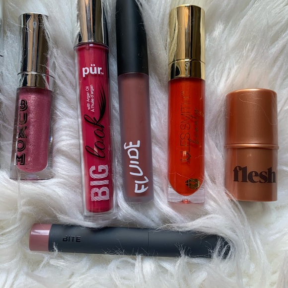 Lips and highlight bundle - Picture 5 of 6